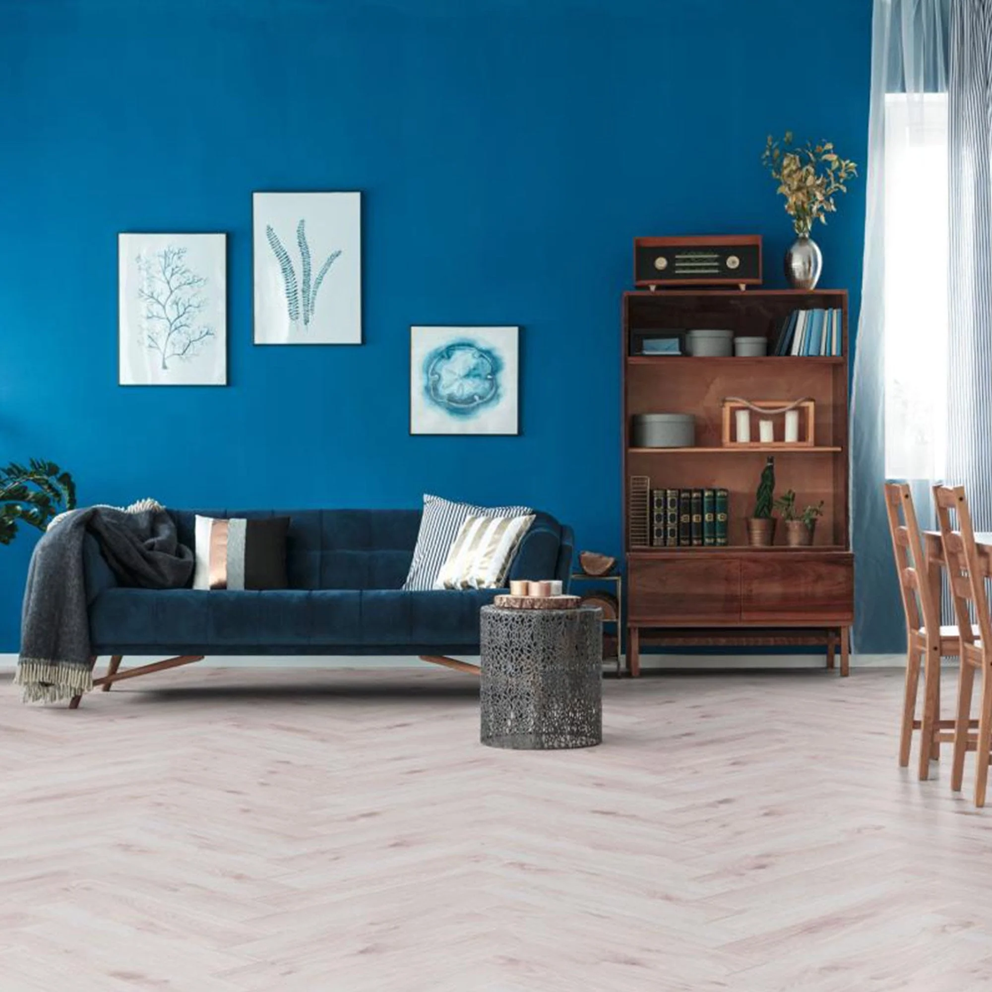 Bordeaux Oak - Herringbone 8mm Laminate Flooring (122367) - Image 5