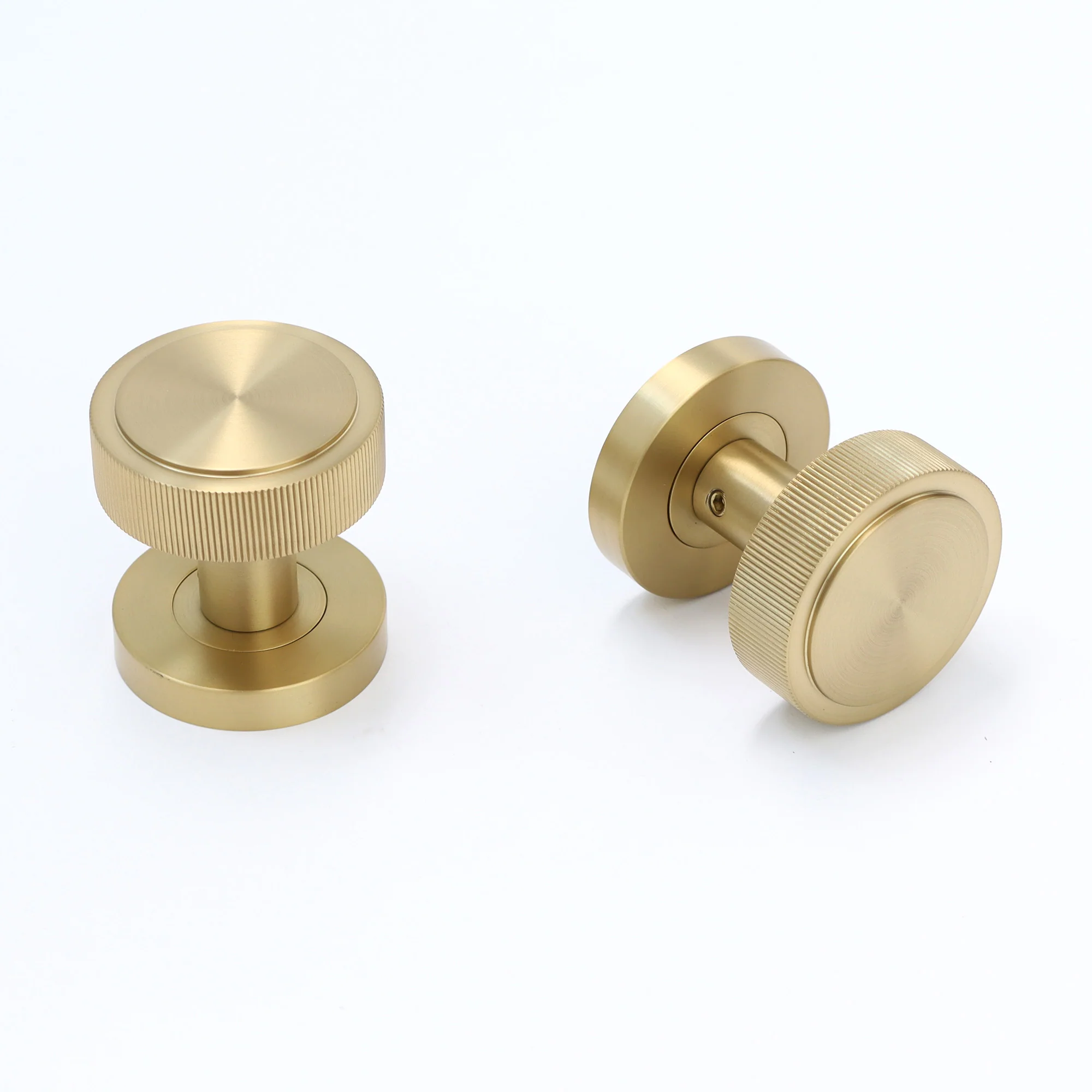 Fluted Round Rose Door Knob Set - Satin Gold - Image 3