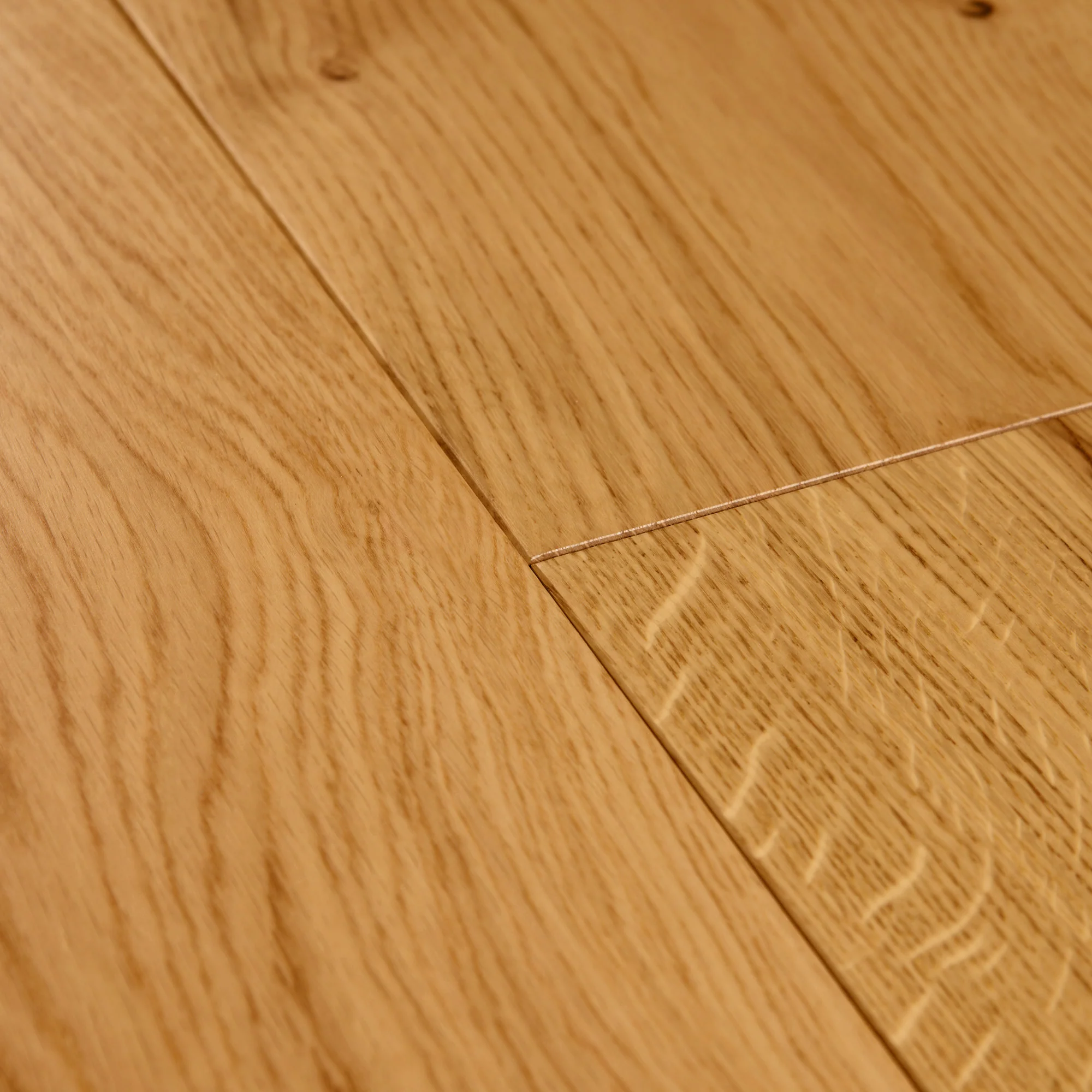 Natural Oak - 14mm Super-Wide UV Lacquered Engineered Real Wood Flooring - Image 3